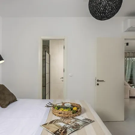 Medellin Zadarvillas *